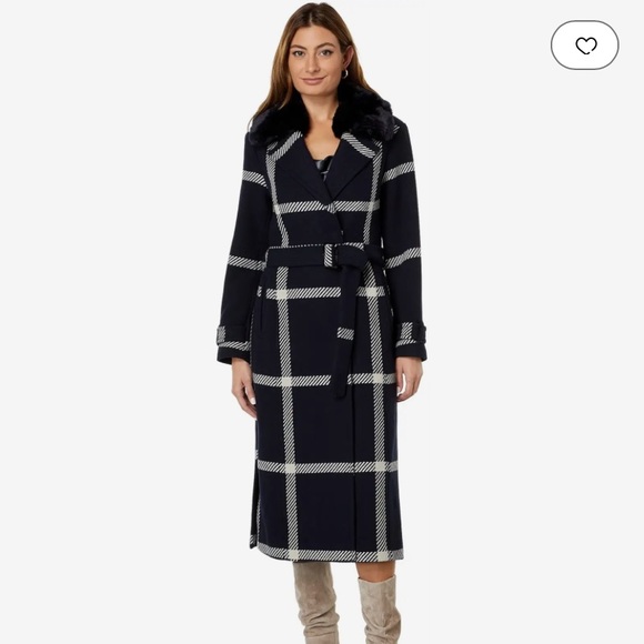 VINCE CAMUTO Plaid Wool Coat w/detachable collar - Picture 1 of 11